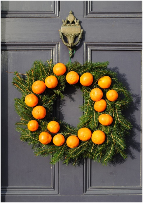 A Wreath with Tangerines