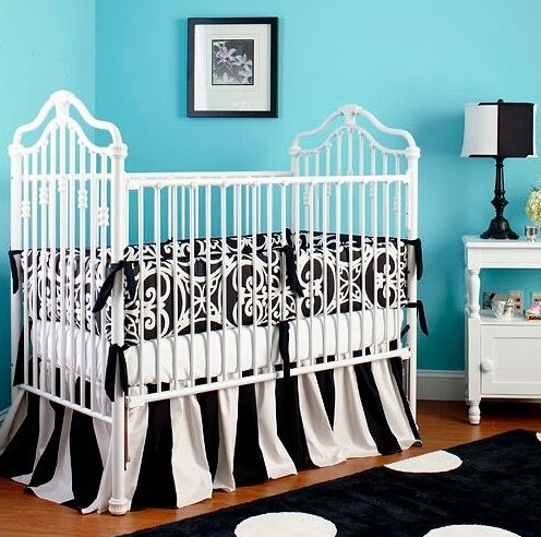 Black & White Accents in a Baby Room