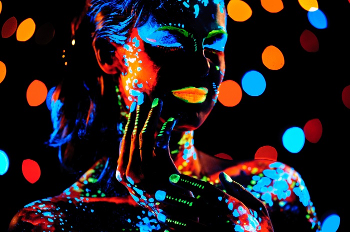 Blacklight Posters in Modern Wall Decor and Their Types