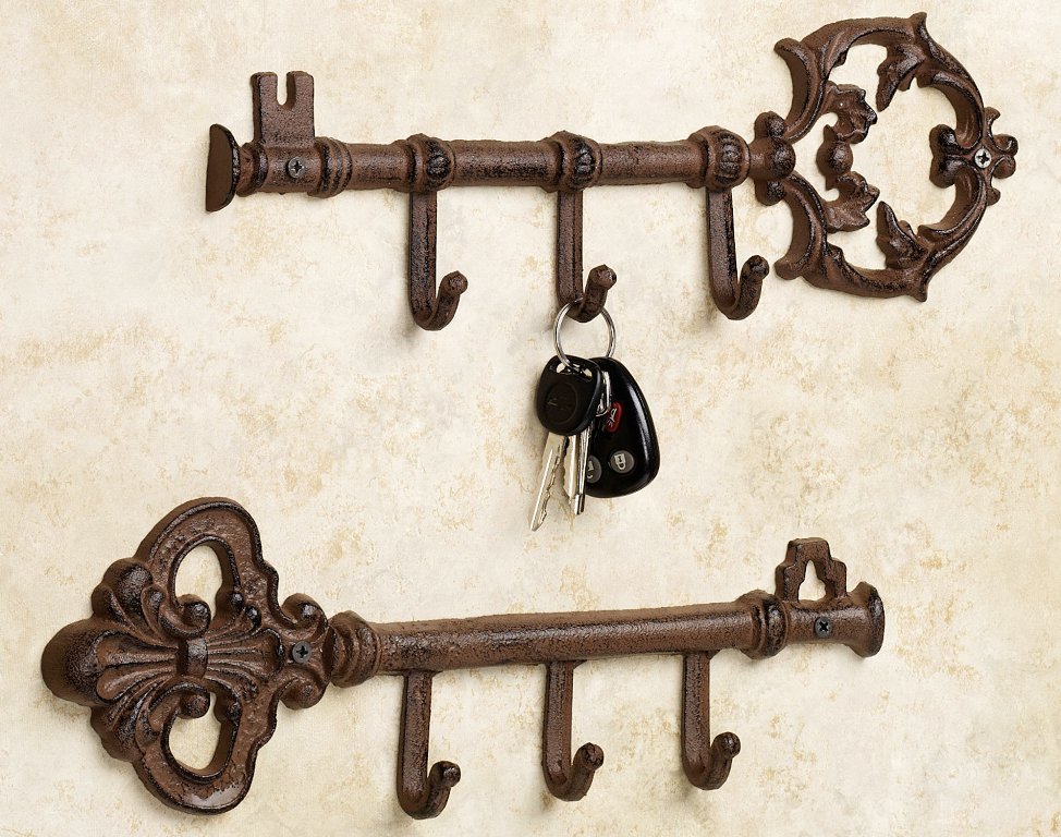 Metal Keys Wall Decor