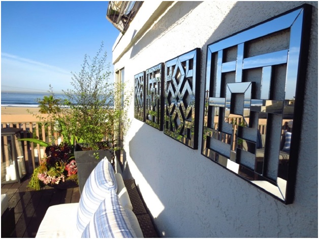 9 Amazing Ideas of Outdoor Wall Decor | PrintMePoster.com Blog