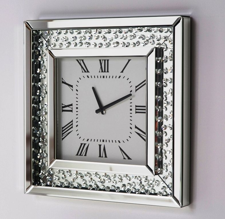 Luxurious Mirror Clock with Crystals